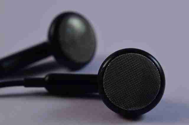 best binaural headphones under 50